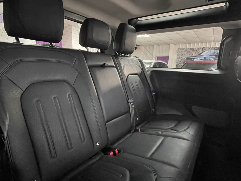 Used Land Rover Defender 2021 for sale - 77780070: Photo 32