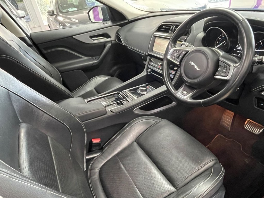 Used Jaguar F-Pace 2018 for sale - 76417012: Photo 24