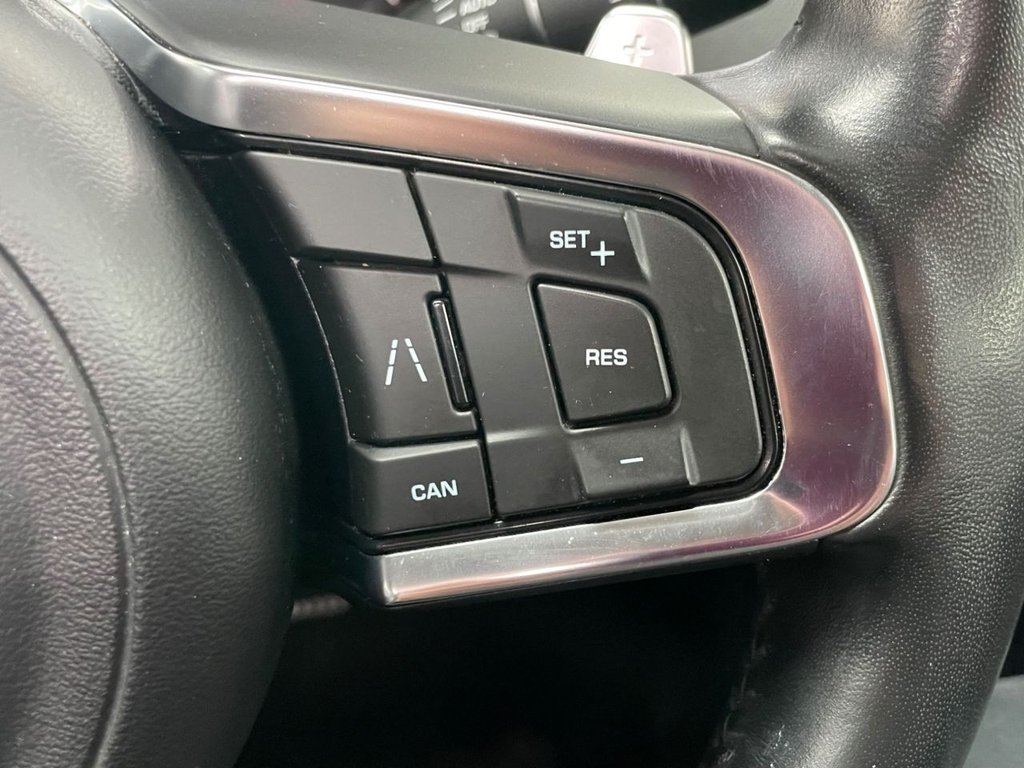 Used Jaguar F-Pace 2018 for sale - 76417012: Photo 36