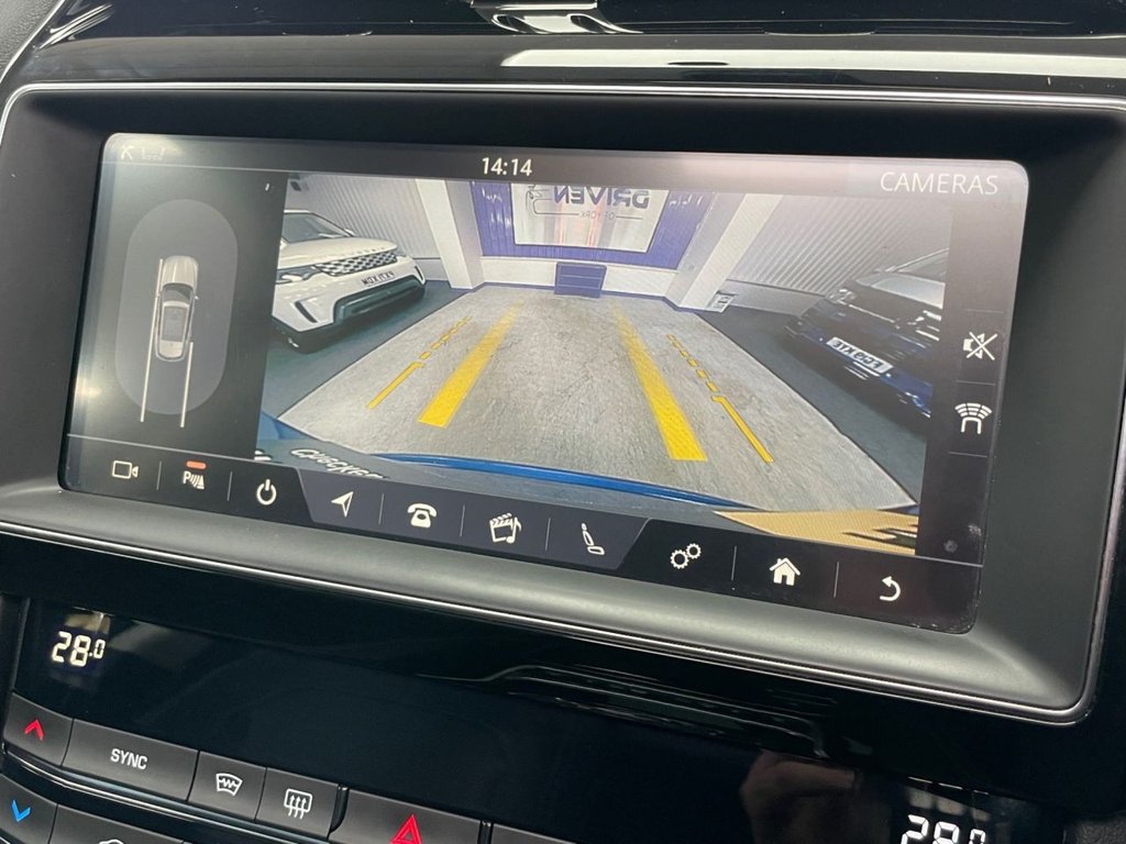 Used Jaguar F-Pace 2018 for sale - 76417012: Photo 38