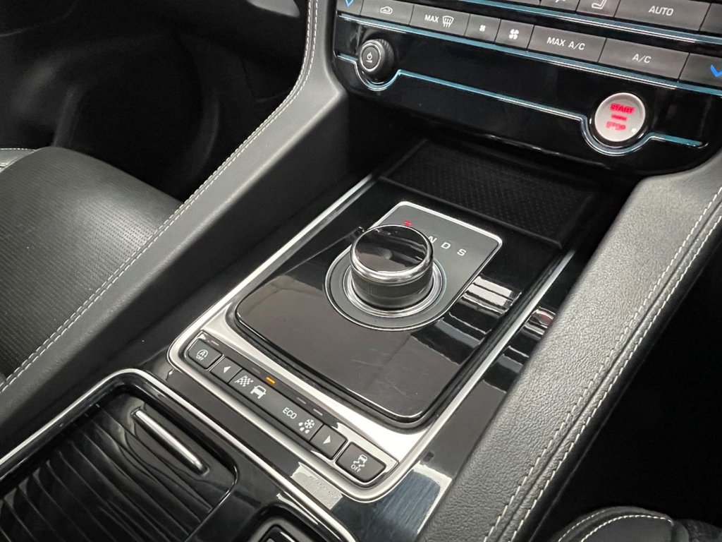 Used Jaguar F-Pace 2018 for sale - 76417012: Photo 45