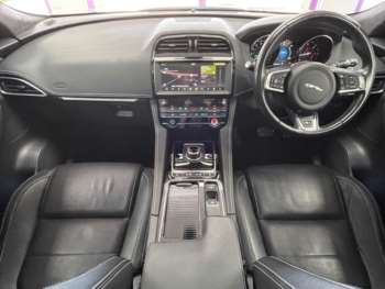 Used Jaguar F-Pace 2018 for sale - 74985793: Photo