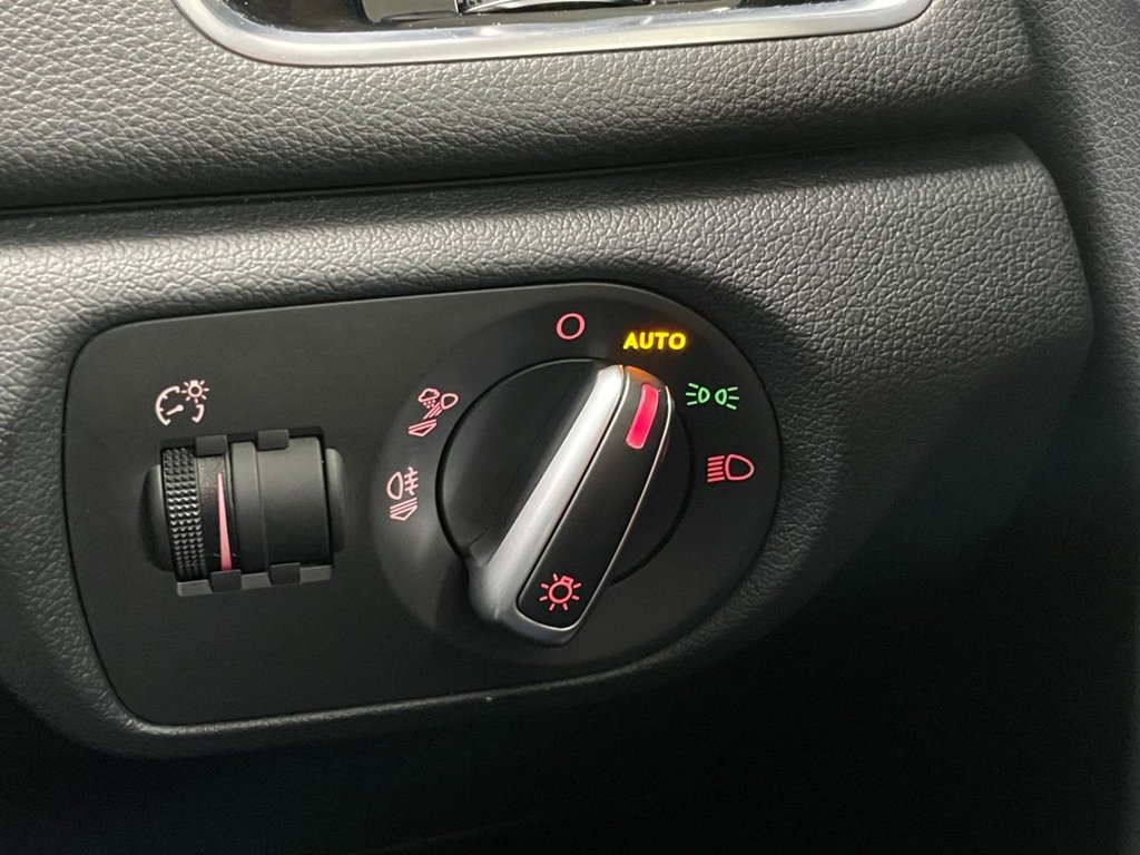 Used Audi Q3 2015 for sale - 77521144: Photo 37