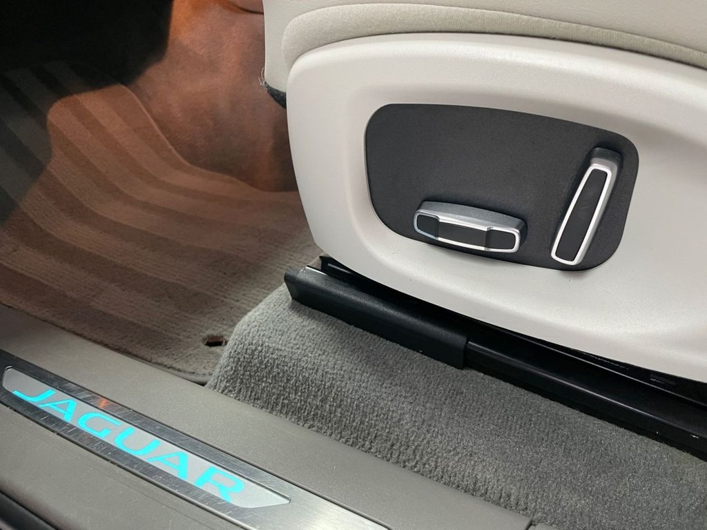 Used Jaguar F-Pace 2020 for sale - 77936253: Photo 35