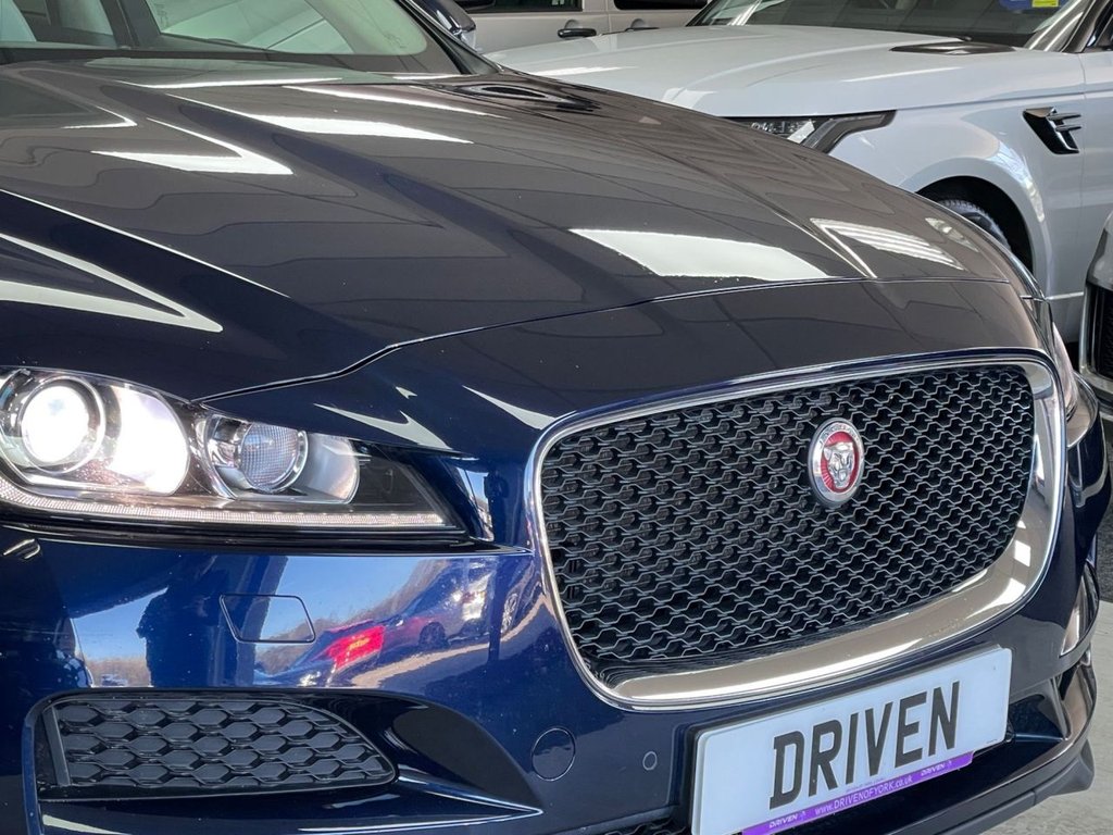 Used Jaguar F-Pace 2020 for sale - 77936253: Photo 4