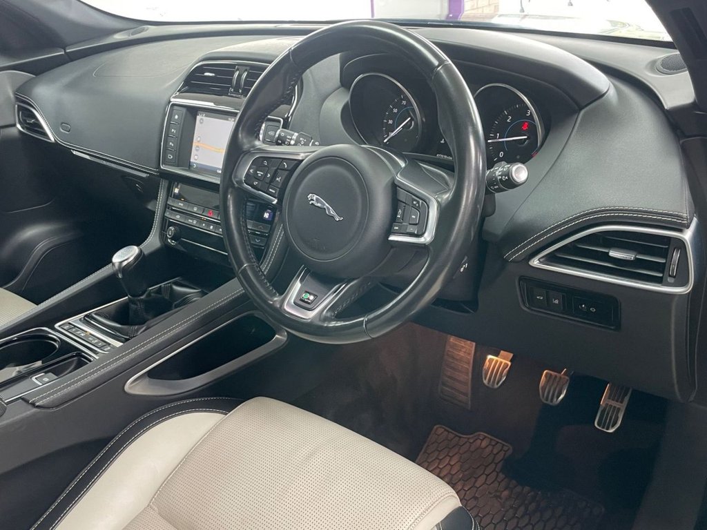 Used Jaguar F-Pace 2018 for sale - 76367486: Photo 23