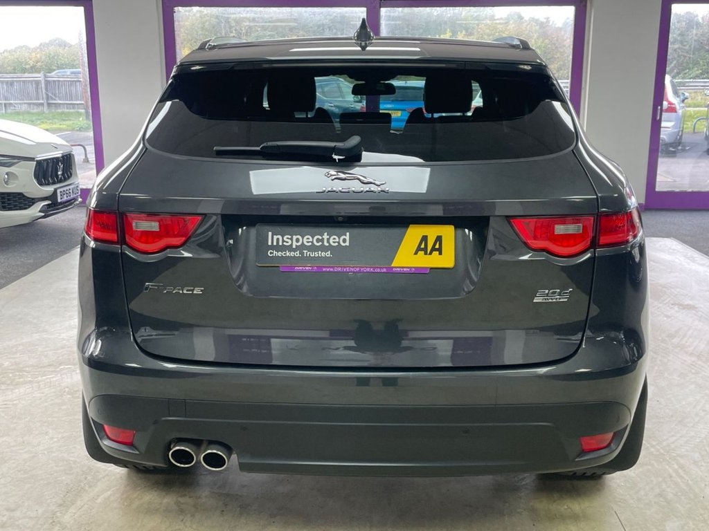 Used Jaguar F-Pace 2018 for sale - 76367486: Photo 9