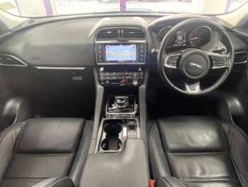 Used Jaguar F-Pace 2017 for sale - 74257466: Photo
