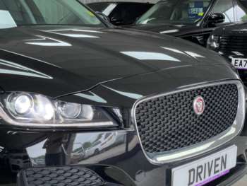 Used Jaguar F-Pace 2018 for sale - 75122364: Photo