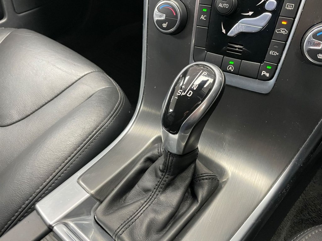 Used Volvo XC60 2014 for sale - 76797569: Photo 45