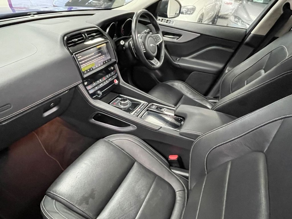 Used Jaguar F-Pace 2018 for sale - 77835742: Photo 32