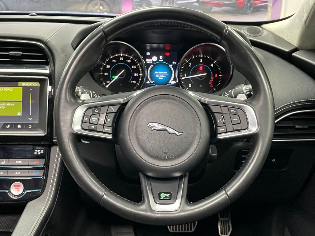 Used Jaguar F-Pace 2018 for sale - 77835742: Photo 36