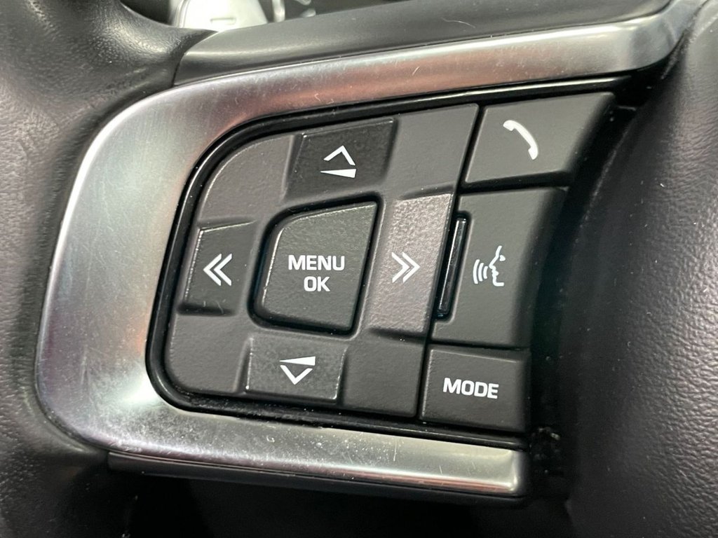 Used Jaguar F-Pace 2018 for sale - 77835742: Photo 37