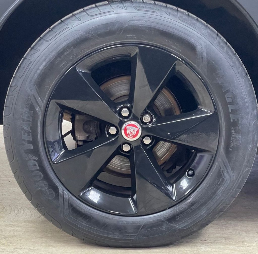 Used Jaguar E-Pace 2019 for sale - 76569965: Photo 17