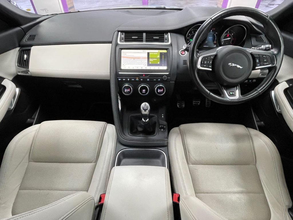 Used Jaguar E-Pace 2019 for sale - 76569965: Photo 2