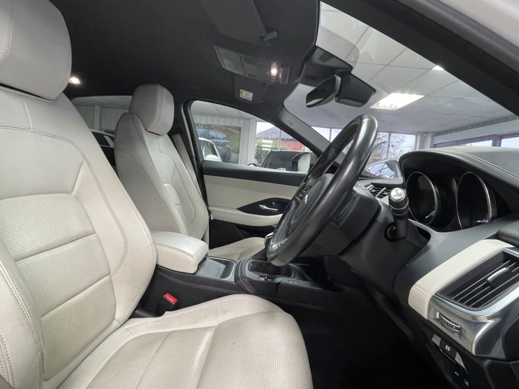 Used Jaguar E-Pace 2019 for sale - 76569965: Photo 25