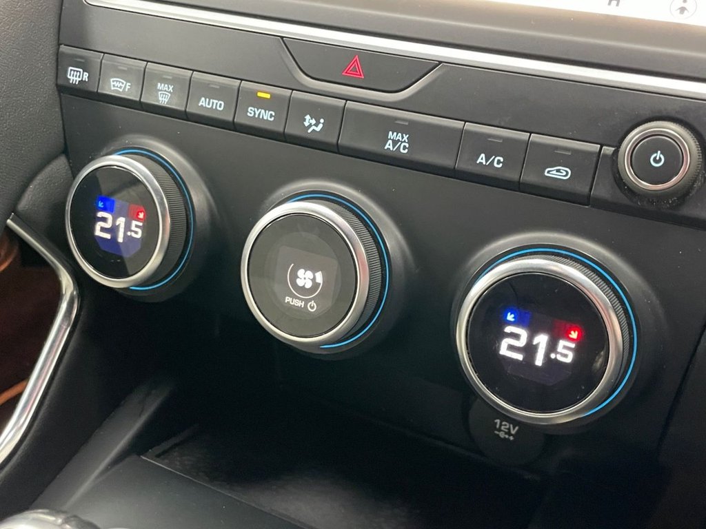 Used Jaguar E-Pace 2019 for sale - 76569965: Photo 44