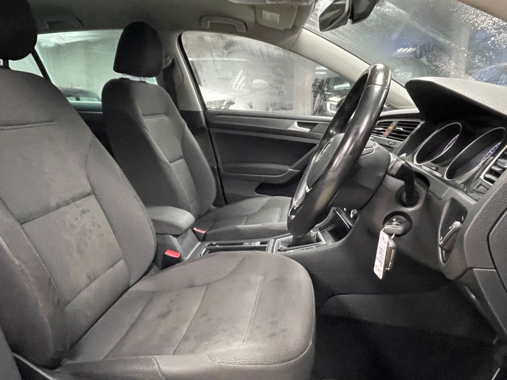 Used Volkswagen Golf 2019 for sale - 77072328: Photo 24