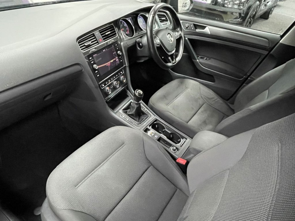 Used Volkswagen Golf 2019 for sale - 77072328: Photo 30