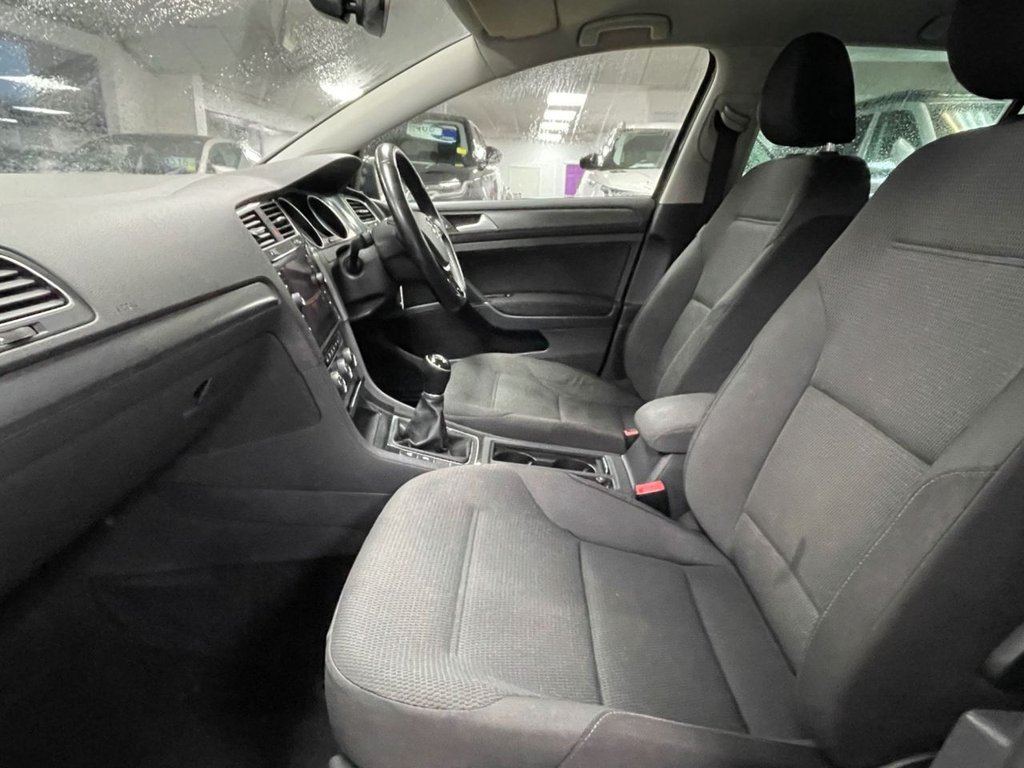 Used Volkswagen Golf 2019 for sale - 77072328: Photo 31