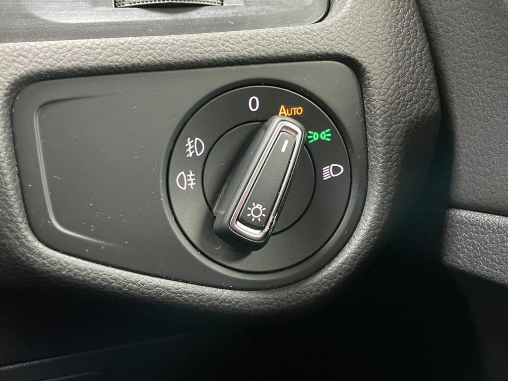 Used Volkswagen Golf 2019 for sale - 77072328: Photo 33