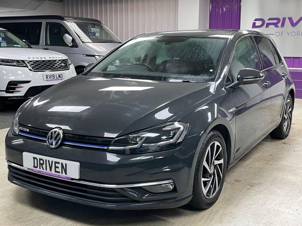 Used Volkswagen Golf 2019 for sale - 77072328: Photo 7
