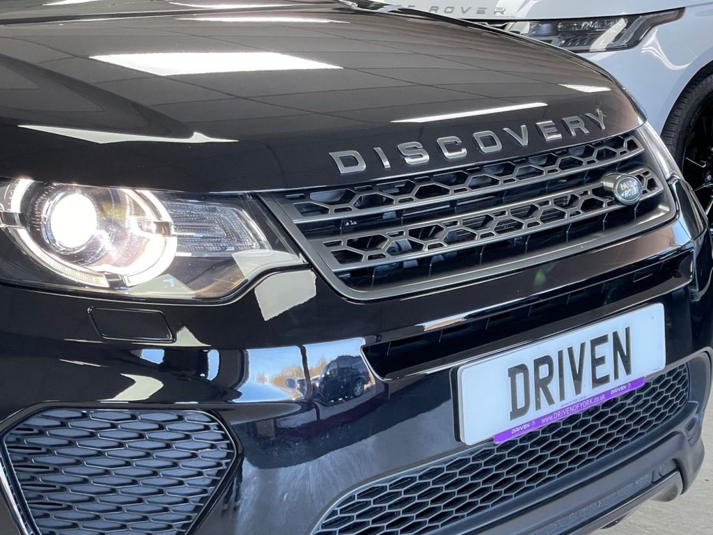 Used Land Rover Discovery Sport 2019 for sale - 77967132: Photo 4