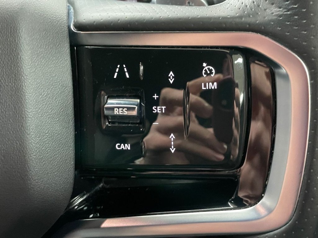 Used Land Rover Range Rover Velar 2022 for sale - 77547006: Photo 38