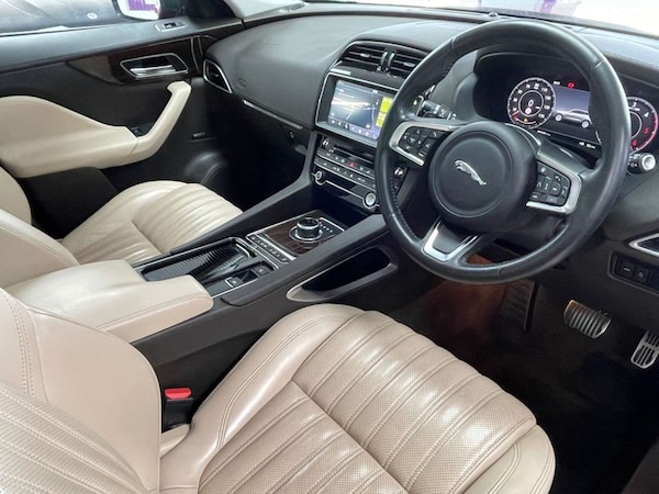 Used Jaguar F-Pace 2019 for sale - 76068692: Photo 25
