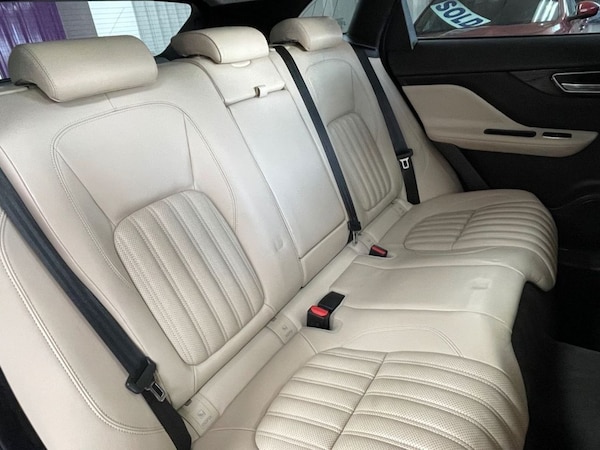 Used Jaguar F-Pace 2019 for sale - 76068692: Photo 28