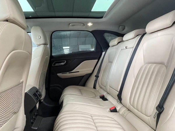 Used Jaguar F-Pace 2019 for sale - 76068692: Photo 31