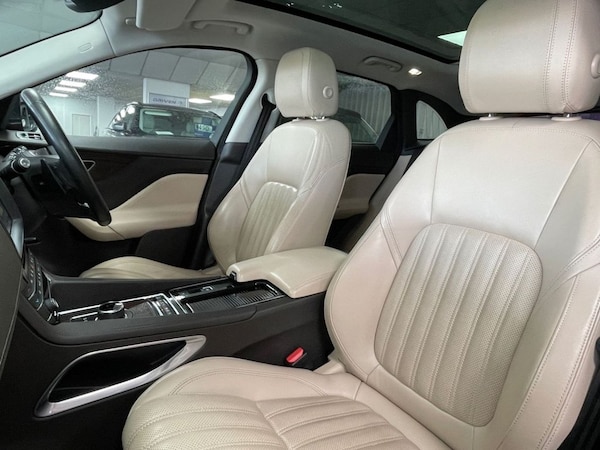 Used Jaguar F-Pace 2019 for sale - 76068692: Photo 34