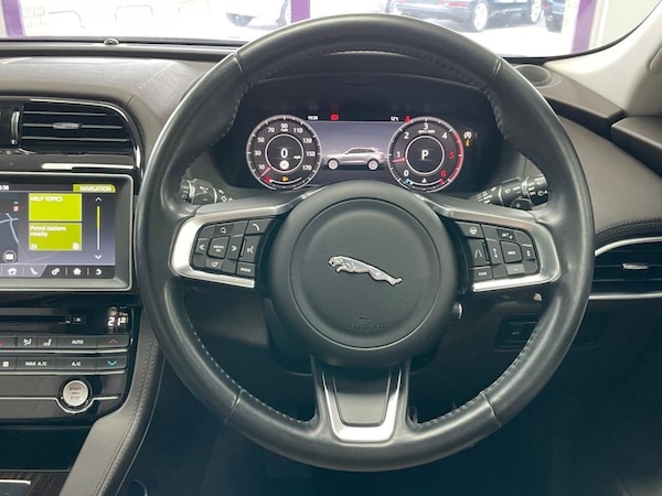 Used Jaguar F-Pace 2019 for sale - 76068692: Photo 36
