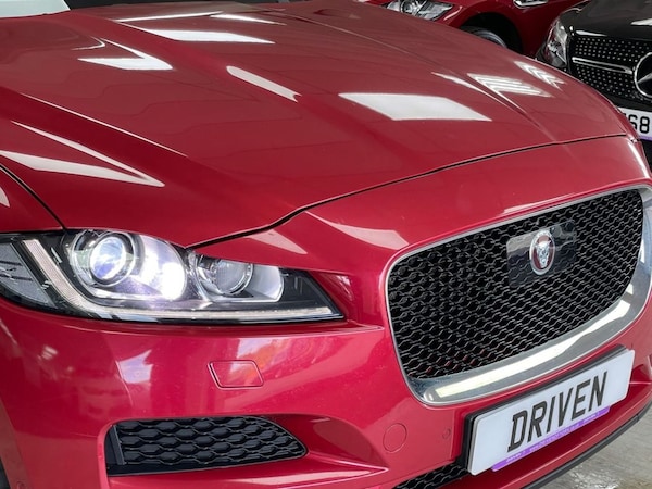 Used Jaguar F-Pace 2019 for sale - 76068692: Photo 4