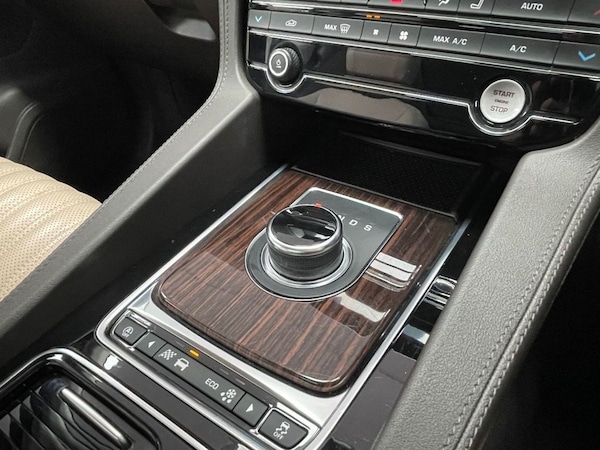 Used Jaguar F-Pace 2019 for sale - 76068692: Photo 50