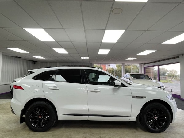 Used Jaguar F-Pace 2018 for sale - 76235381: Photo 12