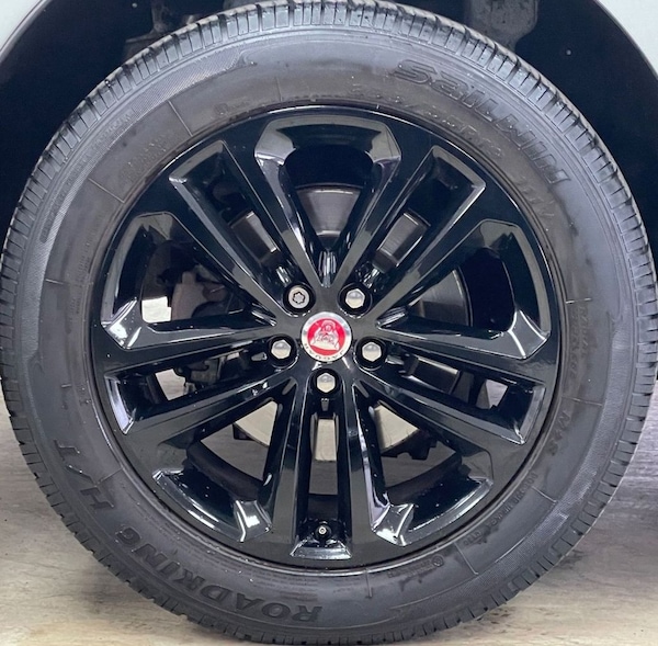 Used Jaguar F-Pace 2018 for sale - 76235381: Photo 18