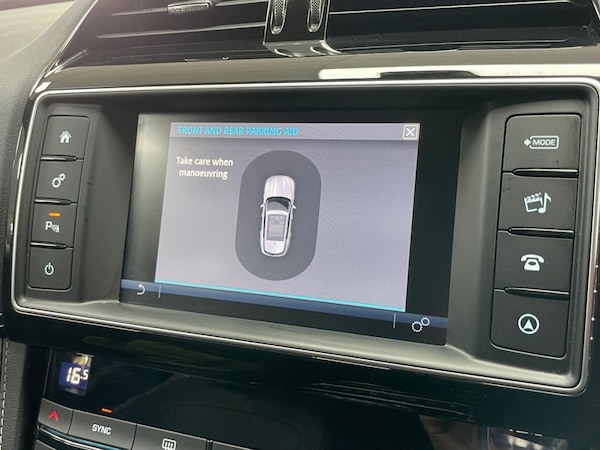 Used Jaguar F-Pace 2018 for sale - 76235381: Photo 40