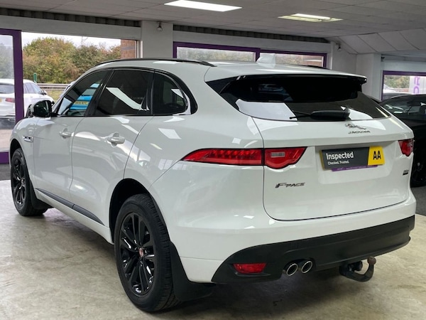 Used Jaguar F-Pace 2018 for sale - 76235381: Photo 9