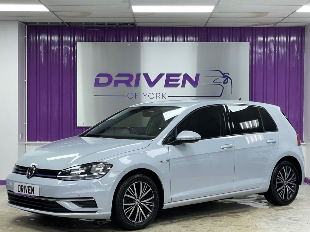 Used Volkswagen Golf 2018 for sale - 77383914: Photo 1