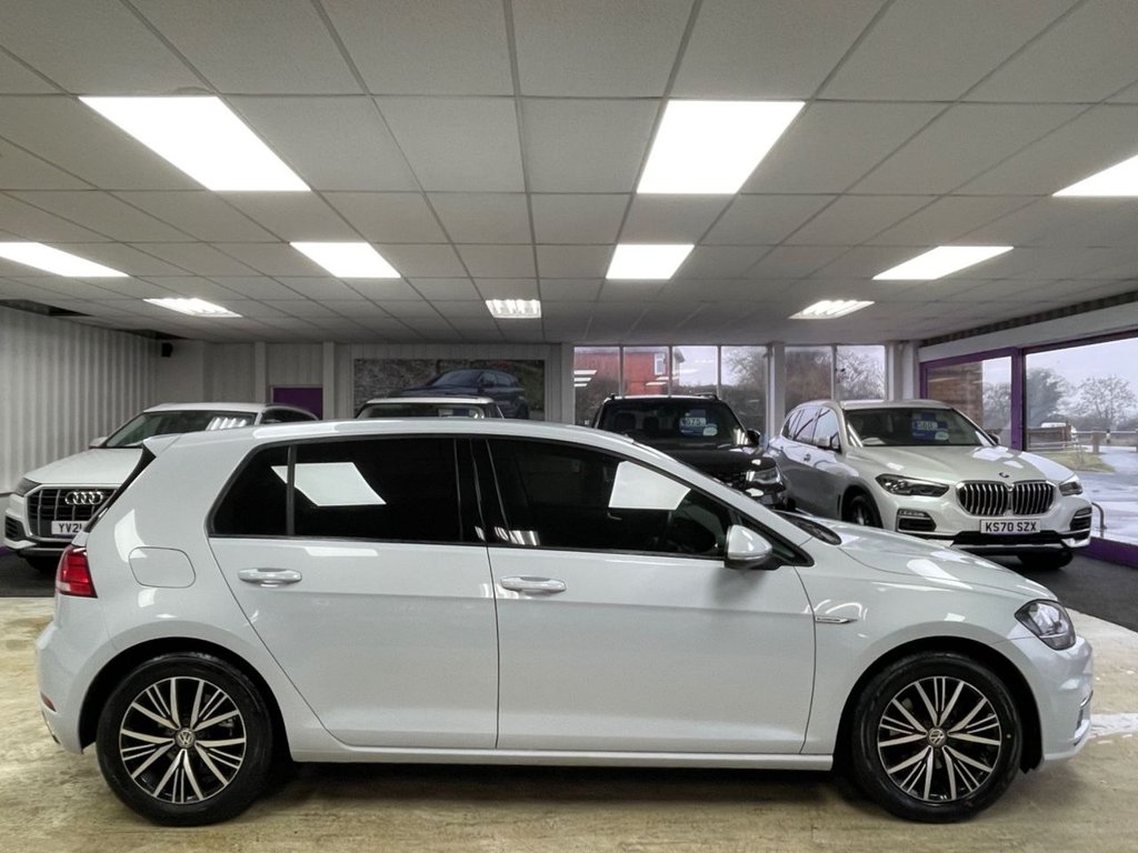 Used Volkswagen Golf 2018 for sale - 77383914: Photo 12