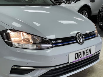 Used Volkswagen Golf 2018 for sale - 77383914: Photo