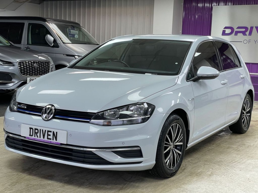 Used Volkswagen Golf 2018 for sale - 77383914: Photo 8