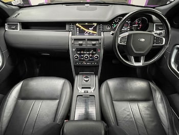 Used Land Rover Discovery Sport 2019 for sale - 76740138: Photo