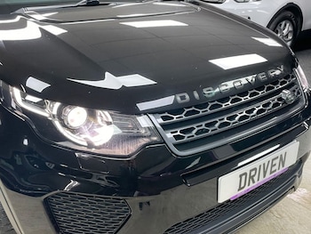 Used Land Rover Discovery Sport 2019 for sale - 76740138: Photo