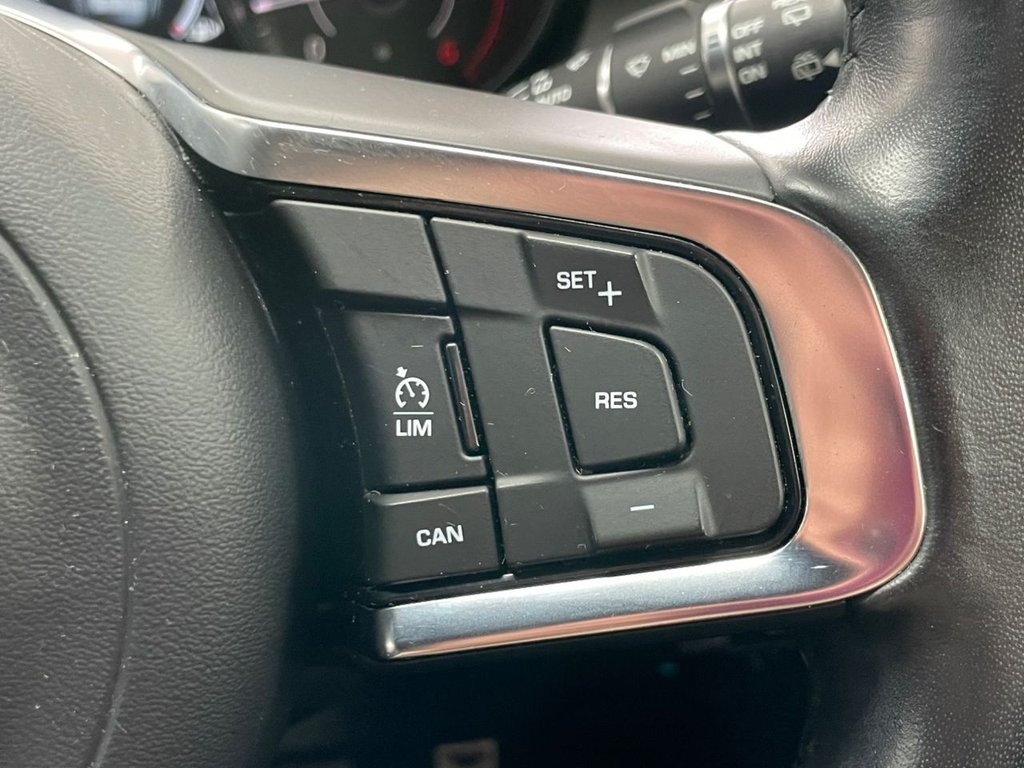 Used Jaguar E-Pace 2019 for sale - 76303491: Photo 36