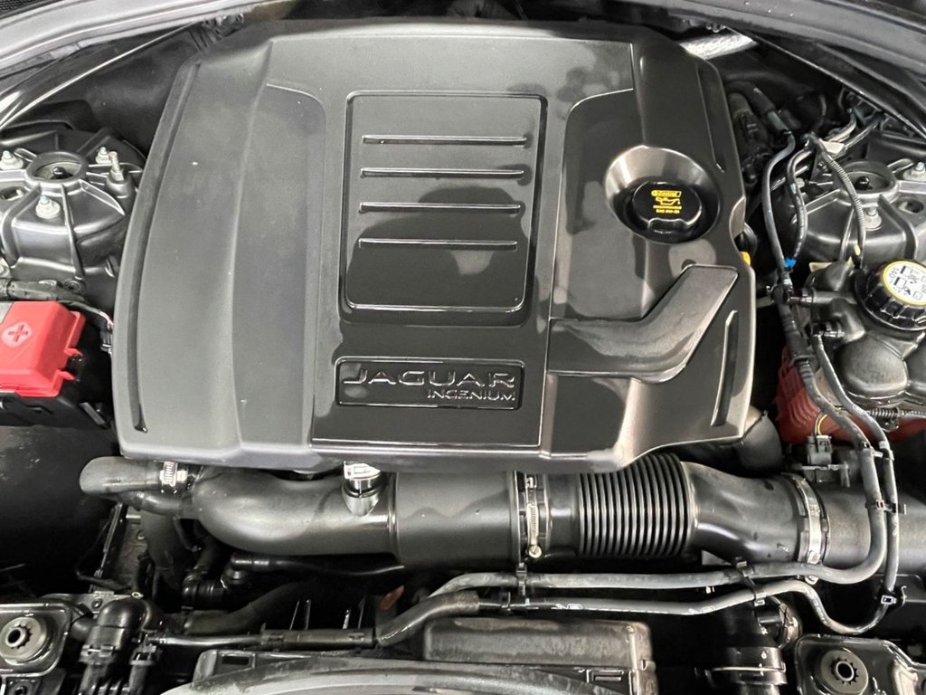 Used Jaguar F-Pace 2019 for sale - 77621170: Photo 18