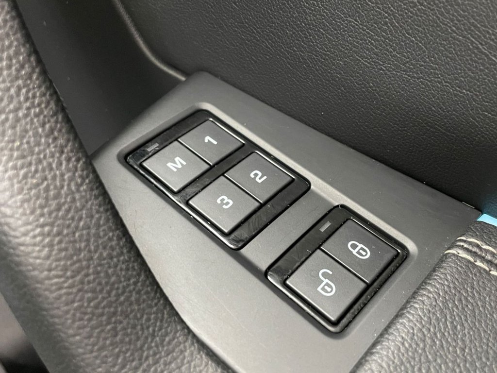 Used Jaguar F-Pace 2019 for sale - 77621170: Photo 28