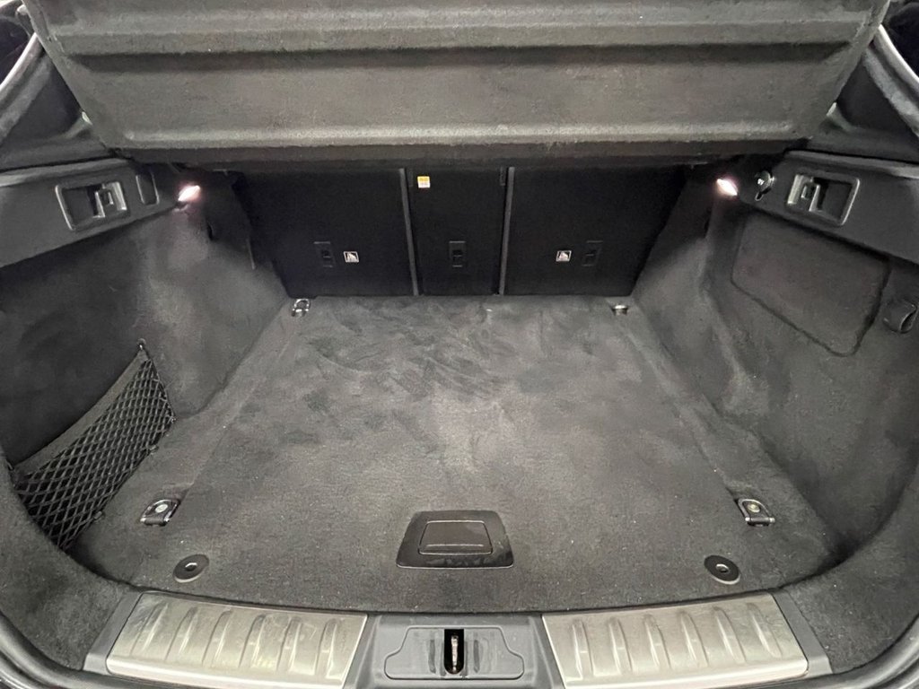 Used Jaguar F-Pace 2019 for sale - 76739918: Photo 14