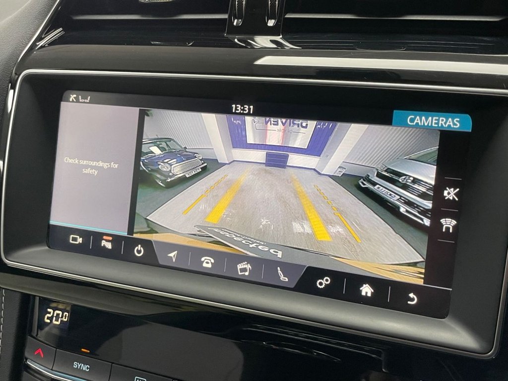 Used Jaguar F-Pace 2019 for sale - 76739918: Photo 38